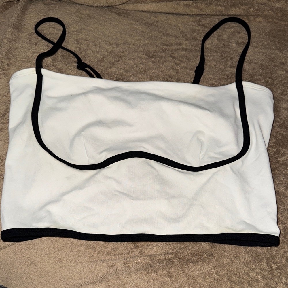 Alo Yoga flaw Women's streamline Crop Bralette with Black Trim